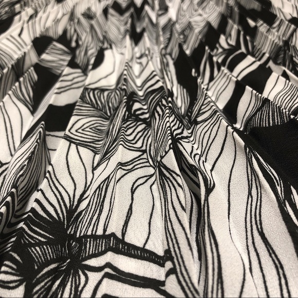 NWT Pleated Blouse - Picture 5 of 8